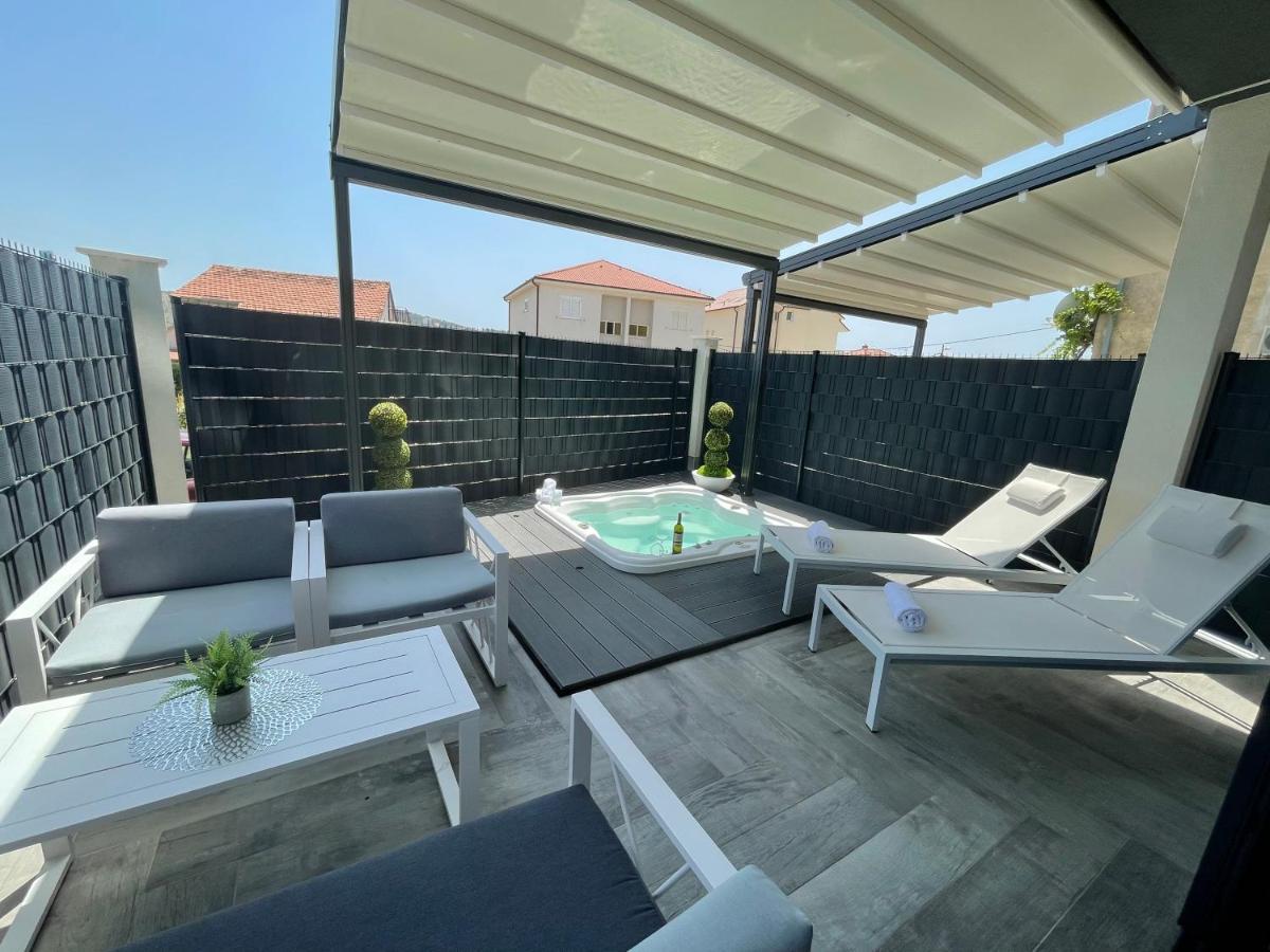 Sky Garden Trogir Lejlighed Eksteriør billede